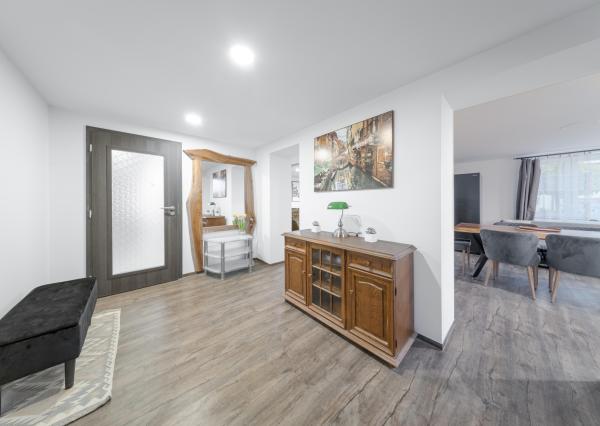 Moderný 3i rodinný dom na prenájom, 16 km od mesta Košice,  medzi diaľnicou Košice – Prešov.