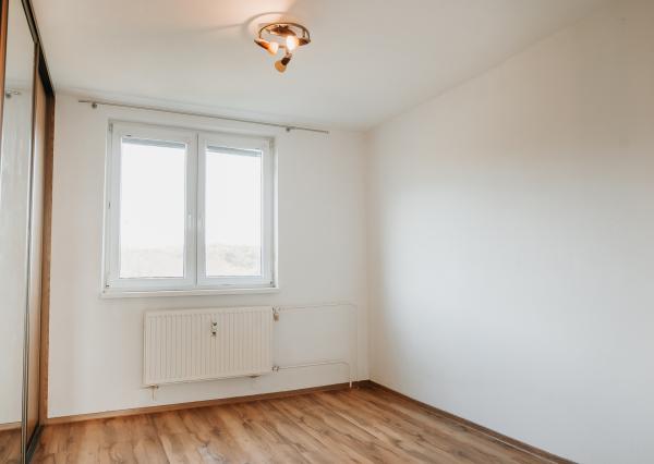 Ponúkame na PREDAJ 3-izbový byt blízko centra mesta Vranov nad Topľou