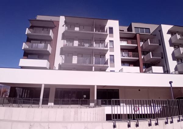 Nový 2-izbový byt s balkónom v novostavbe – Svit !