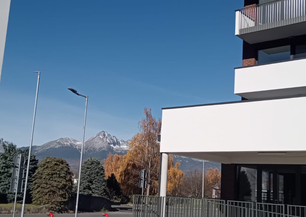 Nový 2-izbový byt s balkónom v novostavbe – Svit !