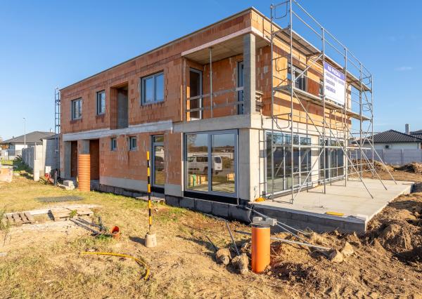 PREDAJ POLYFUNKČNEJ NOVOSTAVBY: JEDINEČNÉ SPOJENIE PODNIKANIA S MOŽNOSŤOU BÝVANIA