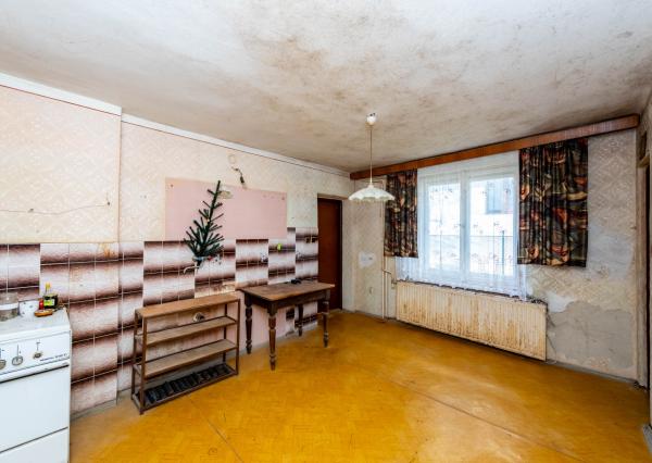 Exkluzívne na predaj rodinný dom v meste Humenné časť Dubník.