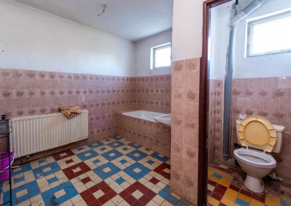 Exkluzívne na predaj rodinný dom v meste Humenné časť Dubník.