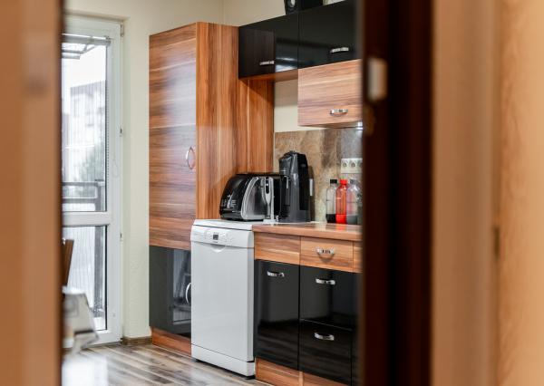 REZERVOVANÉ - Exkluzívne na predaj 4i byt po čiastočnej rekonštrukcií v Banskej Štiavnici