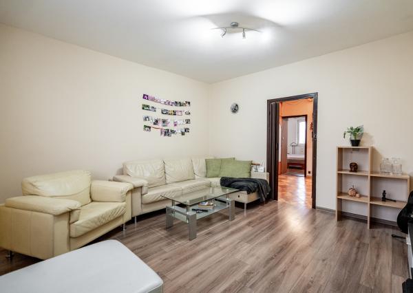 REZERVOVANÉ - Exkluzívne na predaj 4i byt po čiastočnej rekonštrukcií v Banskej Štiavnici