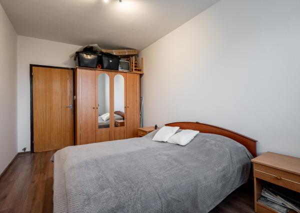 REZERVOVANÉ - Exkluzívne na predaj 4i byt po čiastočnej rekonštrukcií v Banskej Štiavnici