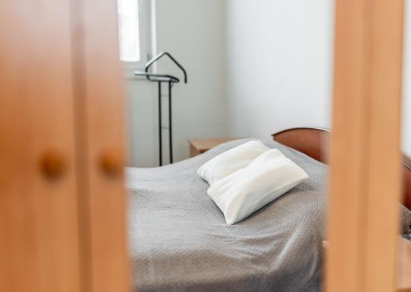 REZERVOVANÉ - Exkluzívne na predaj 4i byt po čiastočnej rekonštrukcií v Banskej Štiavnici