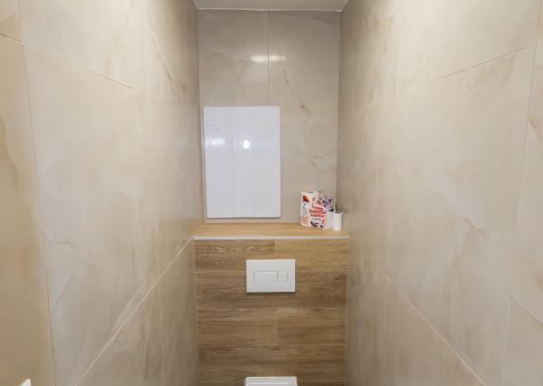 Exkluzívne Vám ponúkame na prenájom 2 izbový byt   v Humennom.