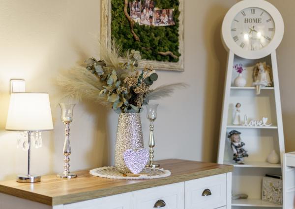 Na predaj vkusne zrekonštruovaný 3-izbový byt s lodžiou na Magurskej ulici v Sásovej, Banská Bystrica