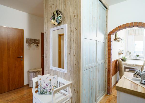 Na predaj vkusne zrekonštruovaný 3-izbový byt s lodžiou na Magurskej ulici v Sásovej, Banská Bystrica