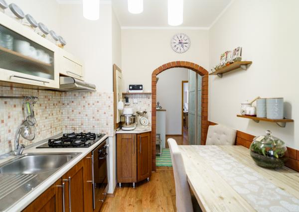 Na predaj vkusne zrekonštruovaný 3-izbový byt s lodžiou na Magurskej ulici v Sásovej, Banská Bystrica