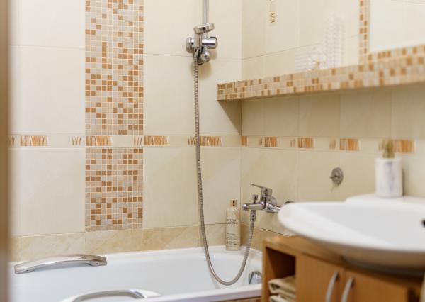 Na predaj vkusne zrekonštruovaný 3-izbový byt s lodžiou na Magurskej ulici v Sásovej, Banská Bystrica