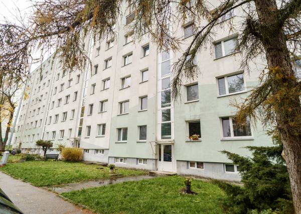 Na predaj vkusne zrekonštruovaný 3-izbový byt s lodžiou na Magurskej ulici v Sásovej, Banská Bystrica