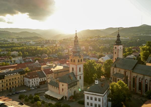 Na predaj vkusne zrekonštruovaný 3-izbový byt s lodžiou na Magurskej ulici v Sásovej, Banská Bystrica