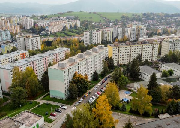 Na predaj vkusne zrekonštruovaný 3-izbový byt s lodžiou na Magurskej ulici v Sásovej, Banská Bystrica