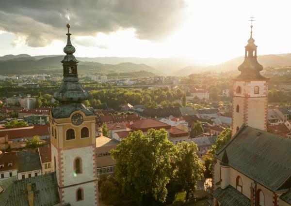 Na predaj vkusne zrekonštruovaný 3-izbový byt s lodžiou na Magurskej ulici v Sásovej, Banská Bystrica