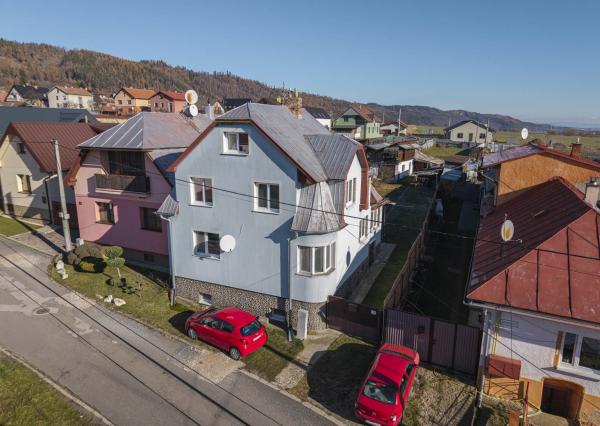 Starší rodinný dom na predaj – tichá lokalita Kravany, blízko Popradu !