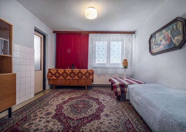 Starší rodinný dom na predaj – tichá lokalita Kravany, blízko Popradu !