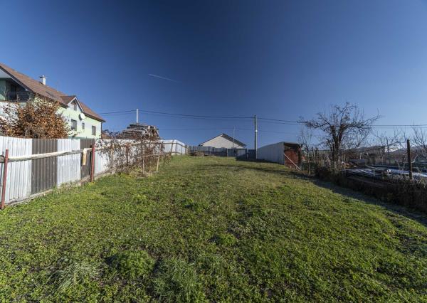 Starší rodinný dom na predaj – tichá lokalita Kravany, blízko Popradu !