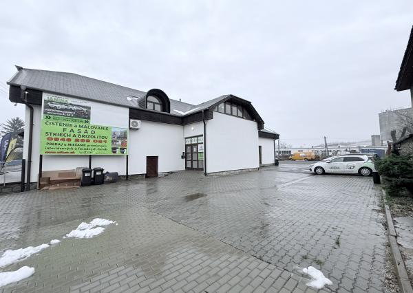 Na prenájom: reprezentatívne komerčné priestory v Čemernom – frekventovaná časť mesta Vranov nad Topľou