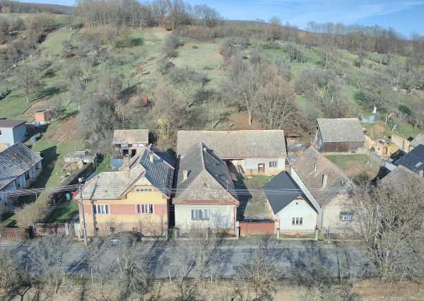 Cinobaňa - starší RD s pozemkom 4539m2