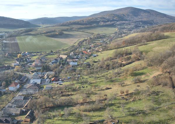 Cinobaňa - starší RD s pozemkom 4539m2
