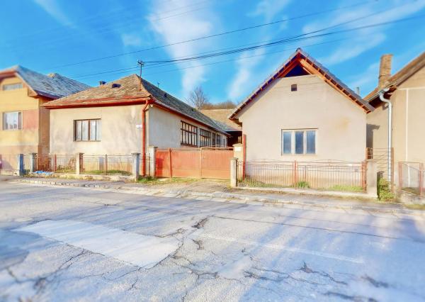 Cinobaňa - starší RD s pozemkom 4539m2