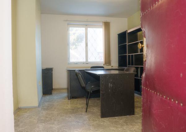 Ponúkame na predaj nebytové priestory o rozlohe 80m2 v centre mesta Veľké Kapušany