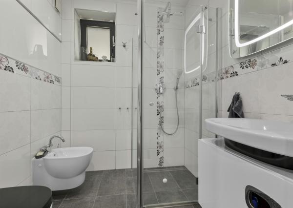 Na predaj moderný rodinný dom, ponúkajúci komfortné a nadštandardné  bývanie