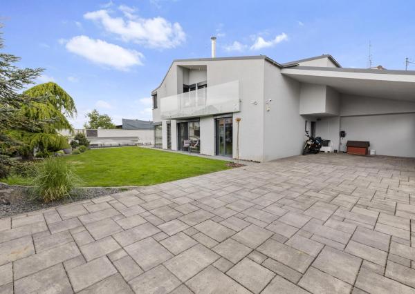 Na predaj moderný rodinný dom, ponúkajúci komfortné a nadštandardné  bývanie