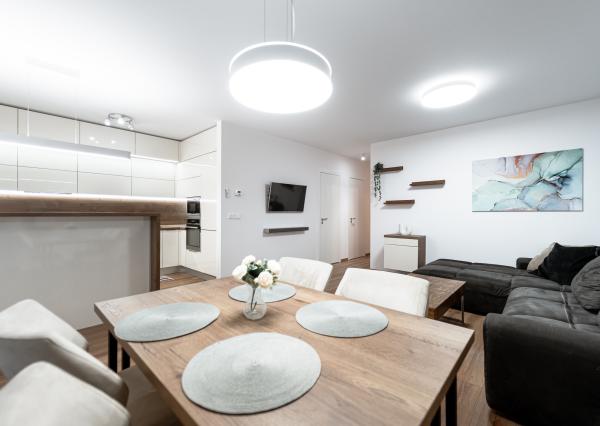 REZERVOVANÉ - Exkluzívne na predaj 3-izbový byt v novostavbe s terasou v lukratívnej časti sídl. Nová Terasa