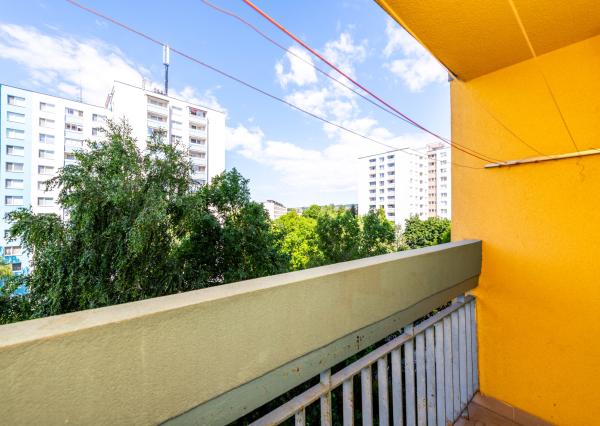 Exkluzívne Vám ponúkame na prenájom  nezariadený 2 izbový byt v Humennom