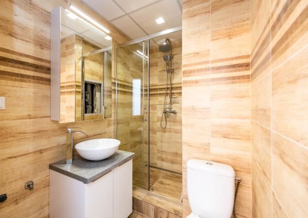 Exkluzívne Vám ponúkame na prenájom  nezariadený 2 izbový byt v Humennom