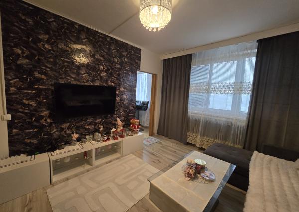 Exkluzívna ponuka! Ponúkam na predaj 2 izbový byt s balkónom v Poprade, časť sídlisko Západ na ul. 29. Augusta