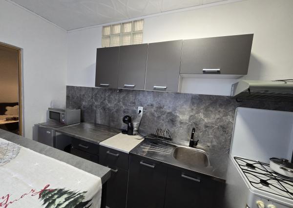 Exkluzívna ponuka! Ponúkam na predaj 2 izbový byt s balkónom v Poprade, časť sídlisko Západ na ul. 29. Augusta