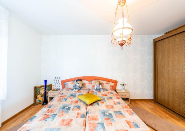 Exkluzívne na predaj rodinný dom s veľkým pozemkom – Sečovce, ul. Mostová