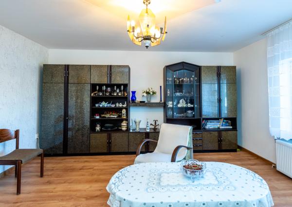 Exkluzívne na predaj rodinný dom s veľkým pozemkom – Sečovce, ul. Mostová