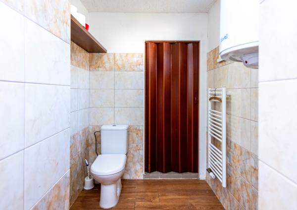 Exkluzívne na predaj rodinný dom s veľkým pozemkom – Sečovce, ul. Mostová