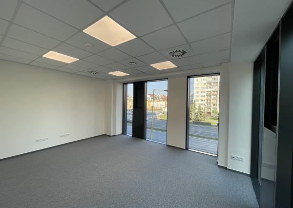 Nebytový priestor v business centre DUETT II o výmere 98,74m2 na 1.poschodí.