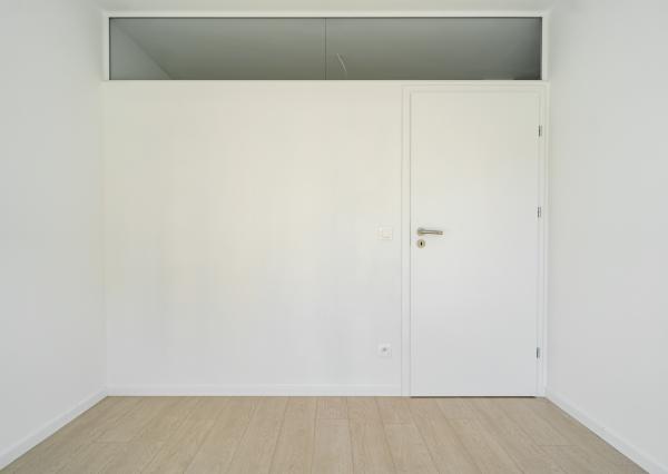 NA PREDAJ NOVOSTAVBA 2-izbový byt 62,38m2 s predzáhradkou, pivnicou a park. státím v projekte Prúdy, ul. Včelárska Trnava