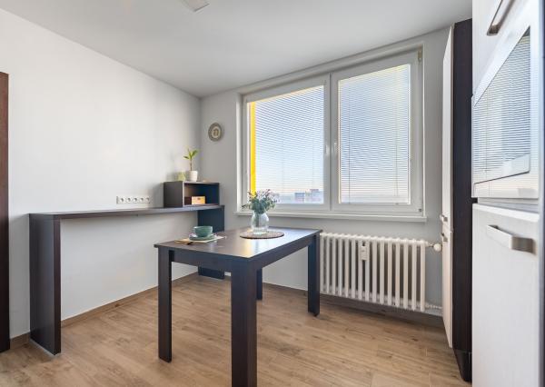 EXKLUZÍVNE: TROJIZBOVÝ VEĽKOMETRÁŽNY BYT V SKALICI