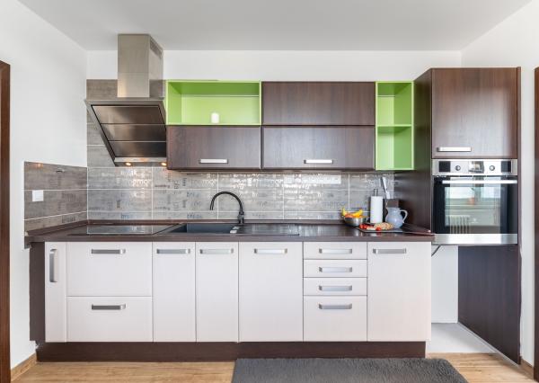 EXKLUZÍVNE: TROJIZBOVÝ VEĽKOMETRÁŽNY BYT V SKALICI