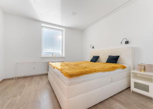 EXKLUZÍVNE: TROJIZBOVÝ VEĽKOMETRÁŽNY BYT V SKALICI