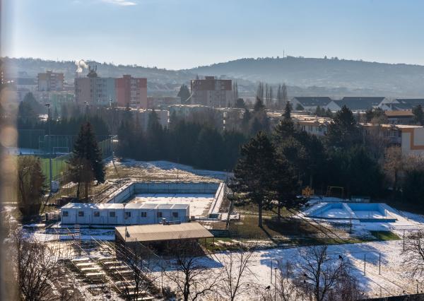 EXKLUZÍVNE: TROJIZBOVÝ VEĽKOMETRÁŽNY BYT V SKALICI