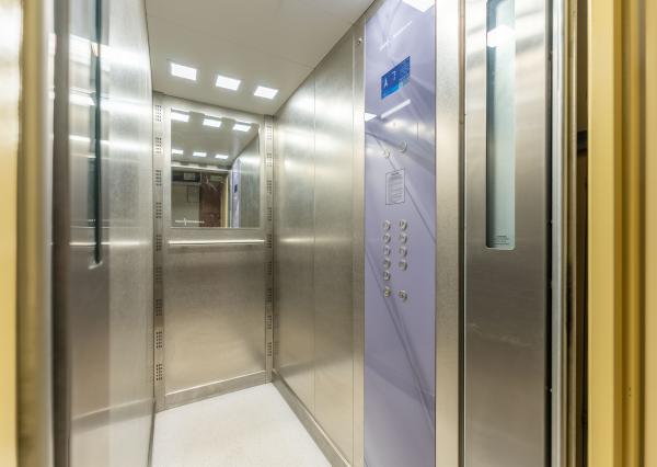 EXKLUZÍVNE: TROJIZBOVÝ VEĽKOMETRÁŽNY BYT V SKALICI