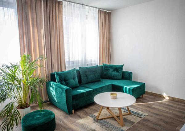 Exkluzívne Vám ponúkame na prenájom  zariadený 1,5 izbový byt v Humennom