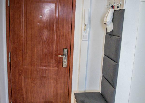 Exkluzívne Vám ponúkame na prenájom  zariadený 1,5 izbový byt v Humennom