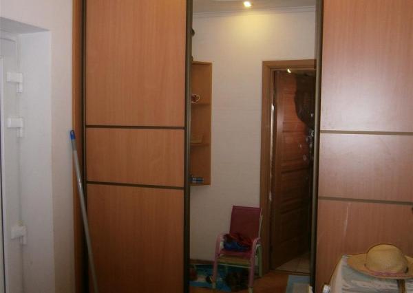 Prenájom 4-izb.byt v rodinnom dome; novostavba; detské ihrisko ; obec Láb