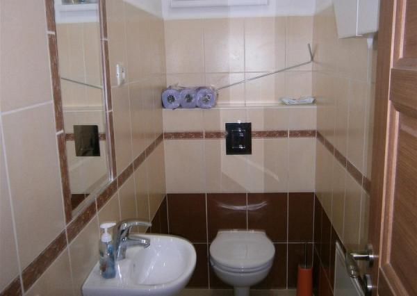 Prenájom 4-izb.byt v rodinnom dome; novostavba; detské ihrisko ; obec Láb