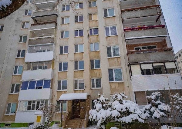 Exkluzívne Vám ponúkame na predaj 3 izbový byt  v Humennom